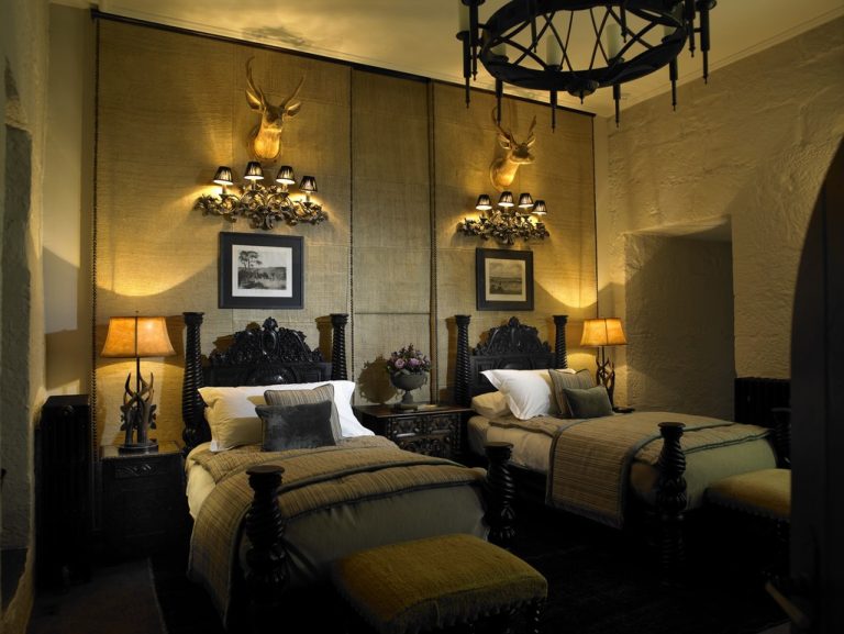 Adinston Bedchamber 768x577