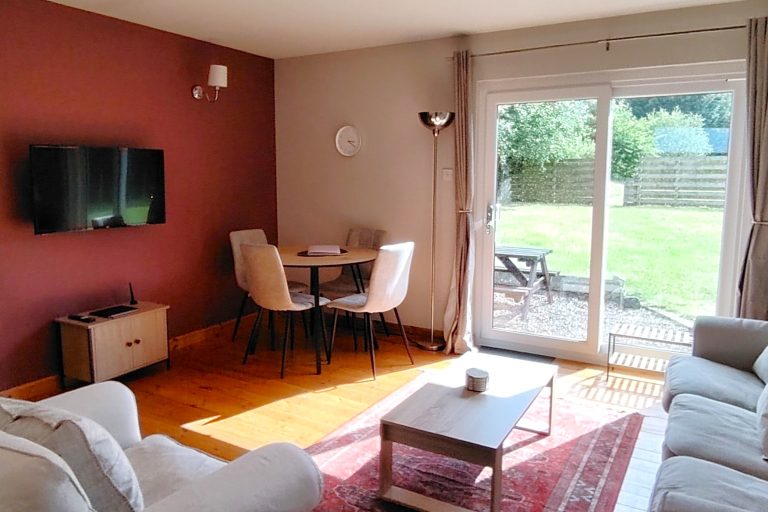 Cherry Living room 768x512